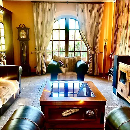 Boutique Con Chimenea Y Indoor Pool * Girona