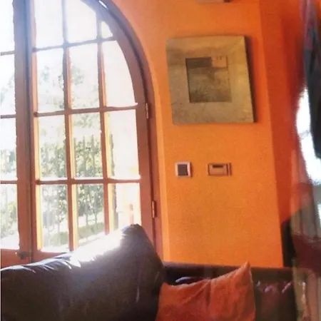 Boutique Con Chimenea Y Indoor Pool Villa *